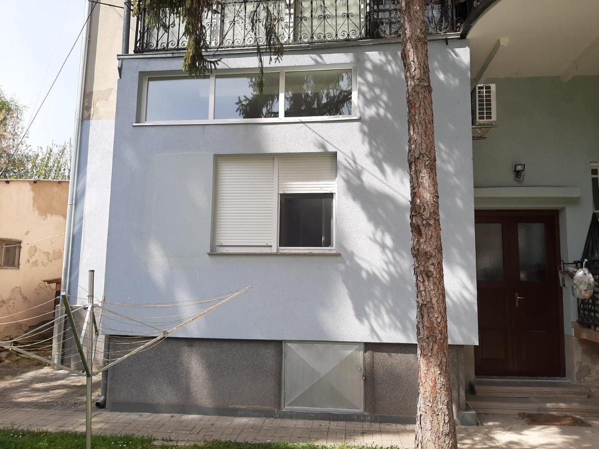 Apartman Kod Kestena Ösek Dış mekan fotoğraf